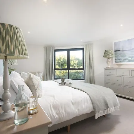 Harlyn Penthouse, Harlyn Bay Holiday home
