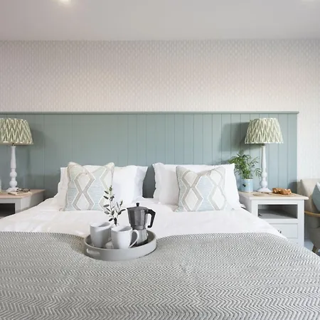 Harlyn Penthouse, Harlyn Bay Holiday home *