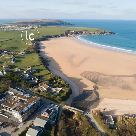 Harlyn Penthouse, Harlyn Bay Holiday home